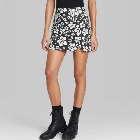 WILD FABLE Black & White Tropical Print Stretch Denim Mini Skirt  NEW! - Picture 3 of 6